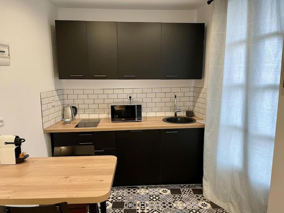 Le Moulin 3 - Appartement Tout Confort Centre Ville - Beziers - Wifi - Tv Connecte Eksteriør bilde
